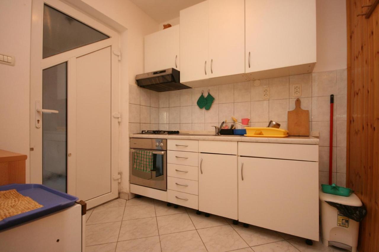 Apartments With Wifi Pula - 6987 ภายนอก รูปภาพ