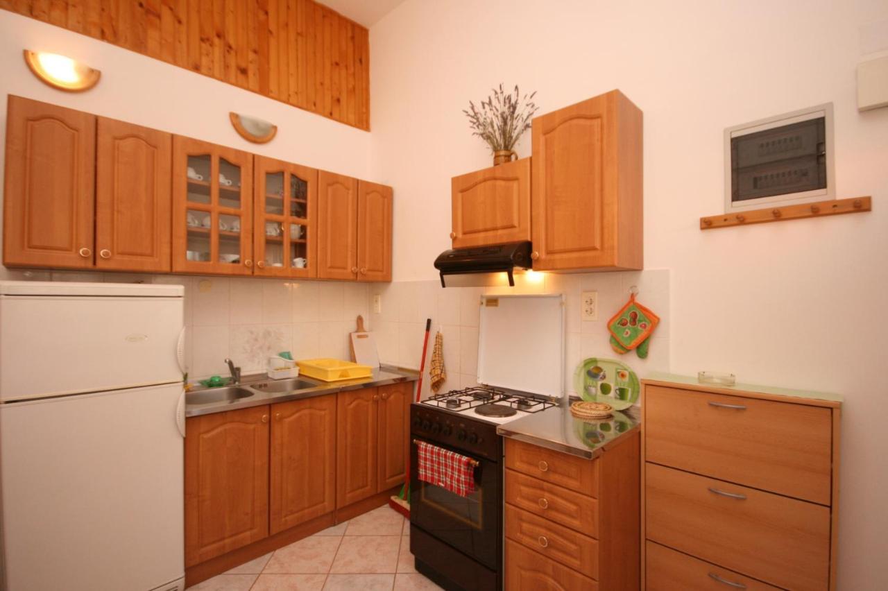 Apartments With Wifi Pula - 6987 ภายนอก รูปภาพ